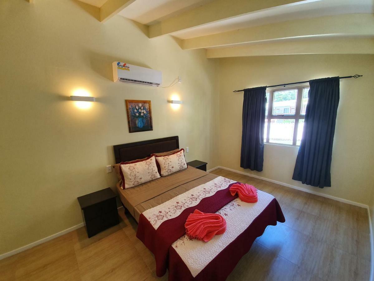 Le Uaina Beach Resort Faleapuna Bagian luar foto